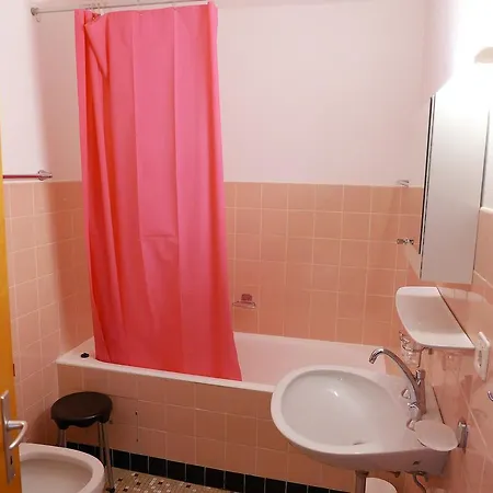 Pradouvan One Bedroom Kaštel Štafilić